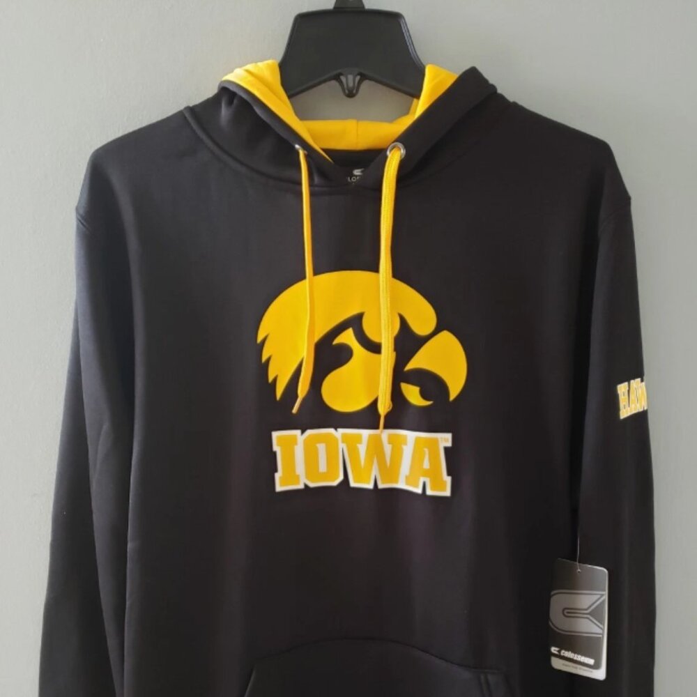 NWT Men's Colosseum Iowa Hawkeyes Pullover Hoodie Sweatshirt, Size Medium